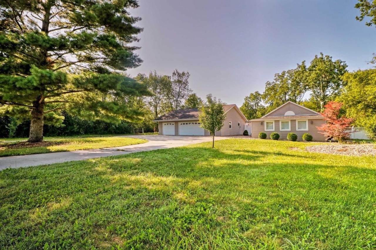 Ottawa Lake Home With Bbq And Patio, 15 Mi To Toledo Sylvania ภายนอก รูปภาพ